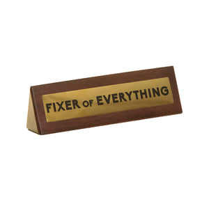 Boxer Wooden Desk Sign - Fixer Of Everything